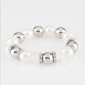Pearl & Silver Beaded Bracelet